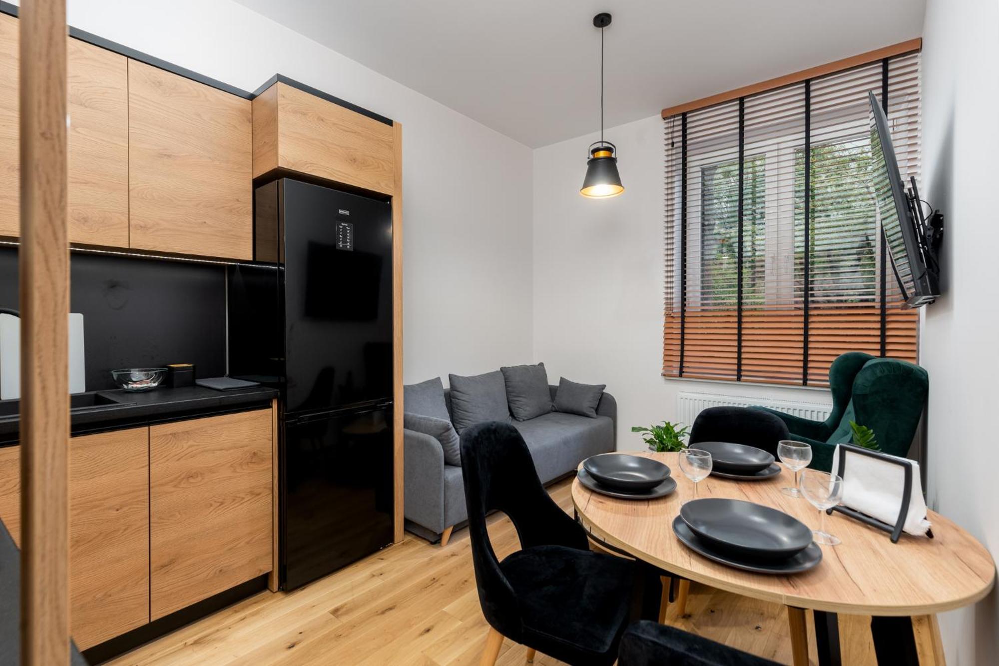 קרקוב Revesen Premium Apartments מראה חיצוני תמונה